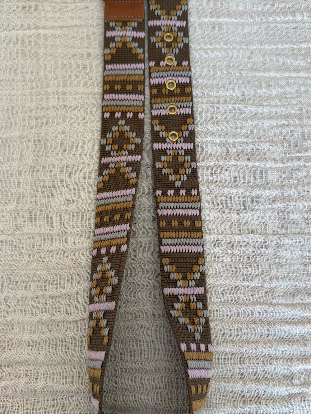 for your J.Crew belt.
🌵 J.Crew Bohemian Geo-Embroidered Web Belt – Size XS 🌸 - Picture 4 of 13